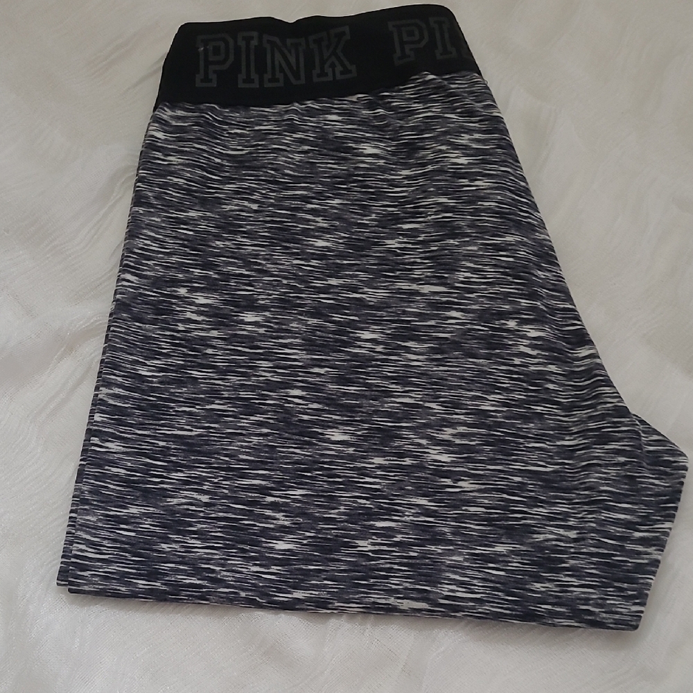 PINK Victoria's Secret Black and White Leggings